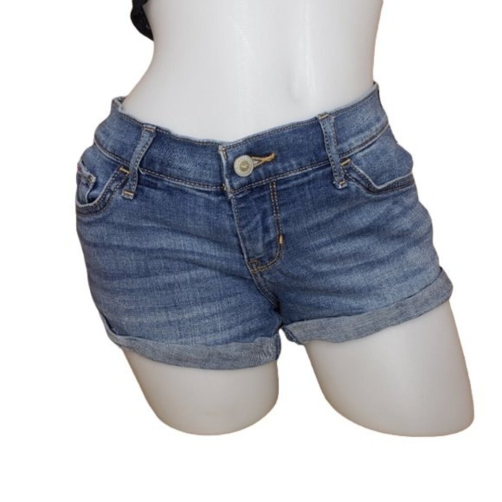 HOLLISTER LOW RISE SHORT SHORT SIZE 3 W 26